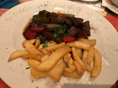 Taverna Levkos Pyrgos