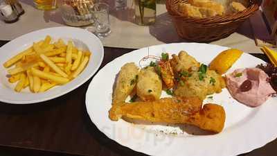 Akropolis Restaurant