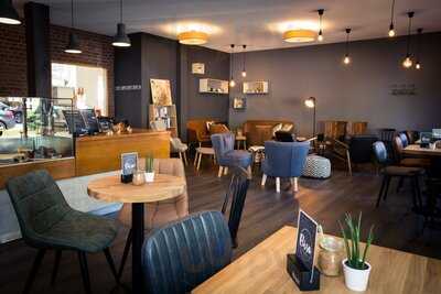 Elisa – Konditorei Und Café