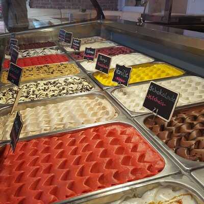 Bitte Mit Sahne Eiscafe