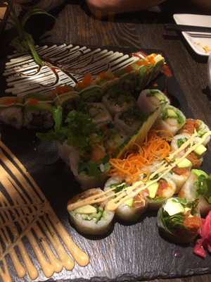 Bonsai-sushi Bar
