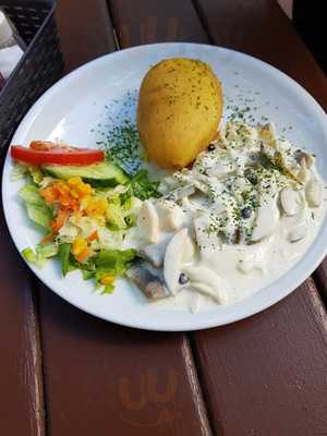 Klempaus Biergarten An Der Milchhalle