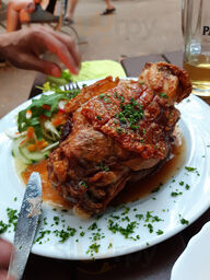 Klempaus Biergarten An Der Milchhalle