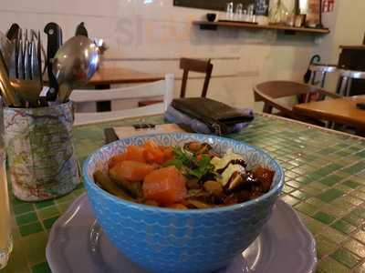 Limu Cafe And Bistro