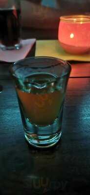 Colmado Dominicano Bachata Bar