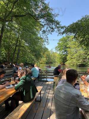 Cafe Am Neuen See, Biergarten