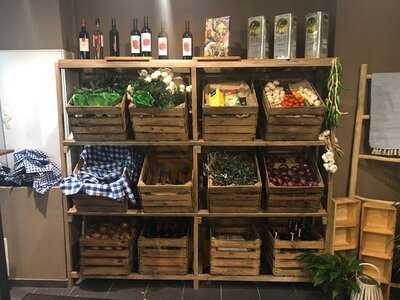 Spentzas - Vaia's Greek Restaurant