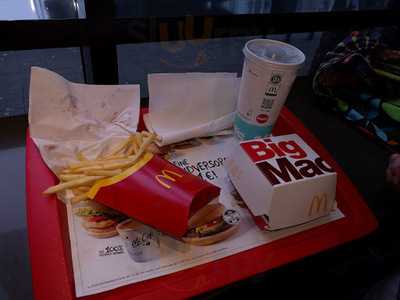 Schmitt Foxy Food City