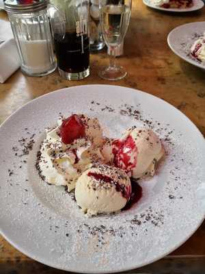 Restaurant & Café Seehof