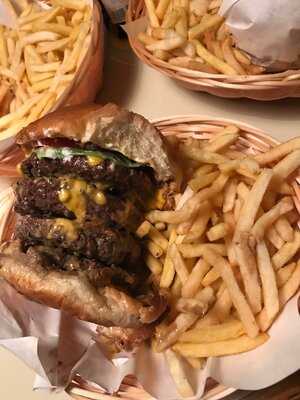 Tommi's Burger Joint