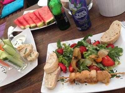 Sky & Sand Beachclub