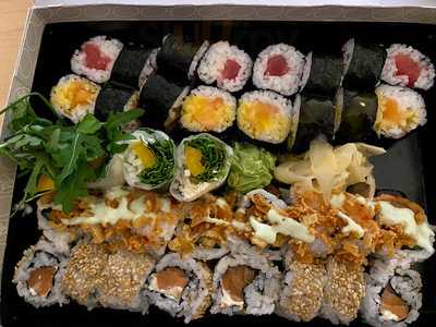Sushi For Friends (sasel)