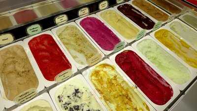 Eisdiele Am Gleisdreieck