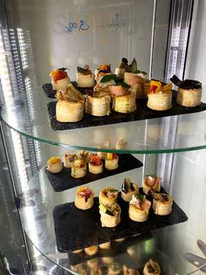 I Bizzarri Restaurant, Bistro, Café