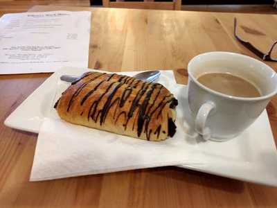 Elena’s Back-bistro