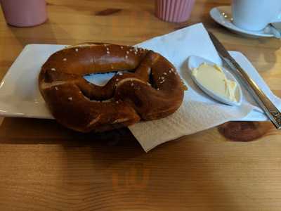 Elena’s Back-bistro