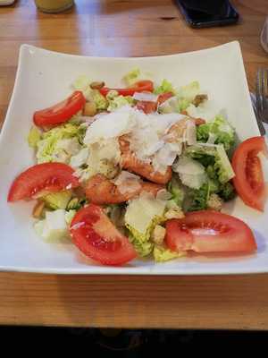 Elena’s Back-bistro