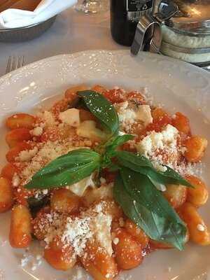 Valmonte Osteria Gelateria