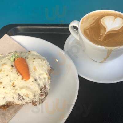 Auf Die Hand - Friedrichstrasse