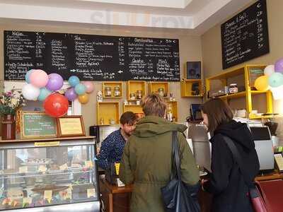 Wo Der Bär Den Honig Holt