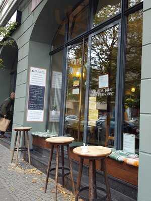 Wo Der Bär Den Honig Holt