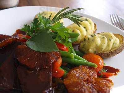 Essentis Vegetarisches Bio - Restaurant An Der Spree