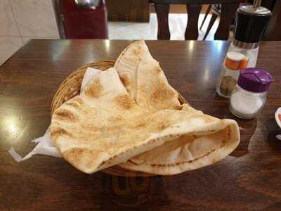 Nour Libanesische Spezialitäten