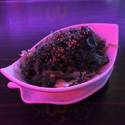 Sashimi Sushi Lounge