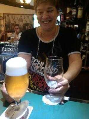 Bierbrunnen An Der Plumpe