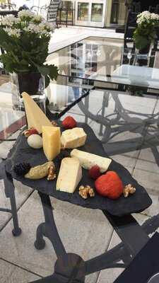 Schlosshotel Berlin By Patrick Hellmann