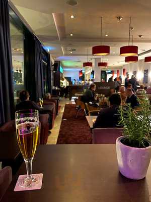 Holiday Inn Berlin International Airport - Restaurant Sky