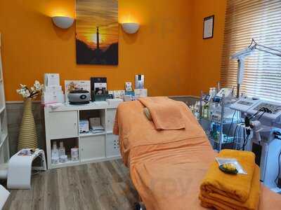 Laufer's Cafe And Bistro