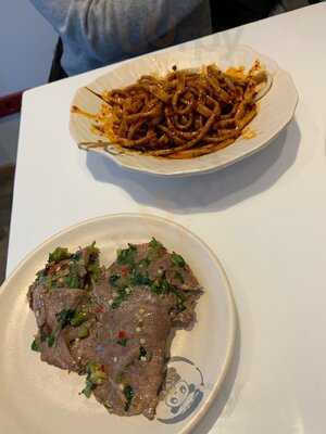 Liu Chengduweidao - Chuan Chuan Xiang Und Nudelhaus