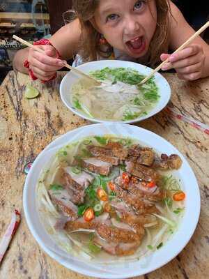 Van Long Soup Sensation