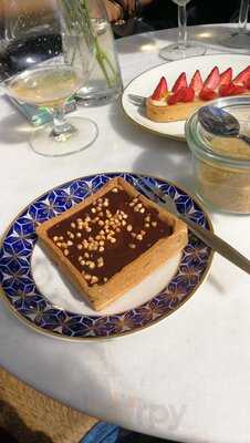 Pas Normal Café Bistrot