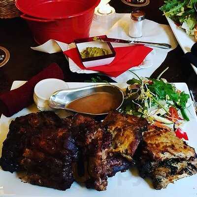 Das Märchenhafte Ribhouse