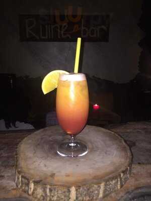 Ruine Cafe Bar