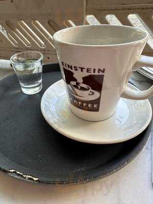 Einstein Kaffee Am Adenauer Platz