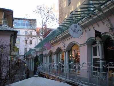 Rosen-bistro By Amicus Vini