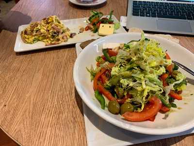 Cabinett Cafe & Bistro