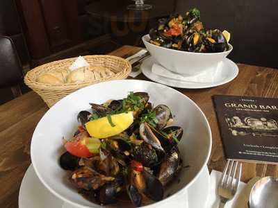 Grand Bar Cafe Restaurant Bar