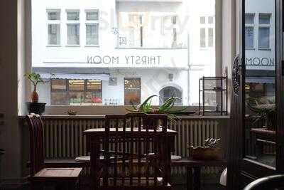 Thirsty Moon Teegarten