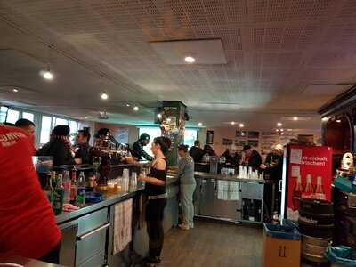 Abseitsfalle Fankneipe