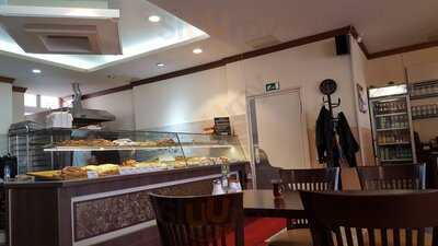 Cafe Divan - Breakfast House