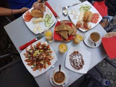 Rosen-bistro By Amicus Vini