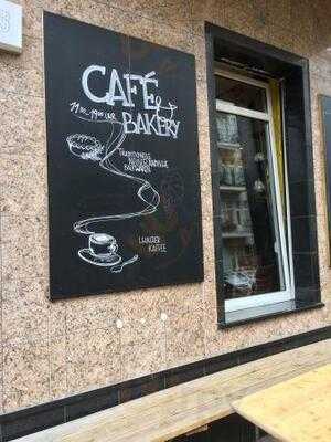 Oma Marnie's Pies Kiwi Pie Backery