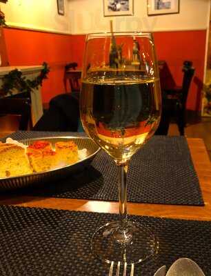 Francesco Forgione Weinbar & Pizzeria