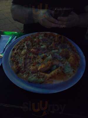 Francesco Forgione Weinbar & Pizzeria