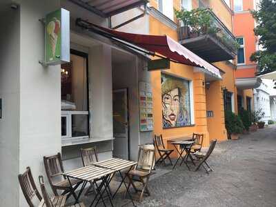 Cholila Eismanufaktur