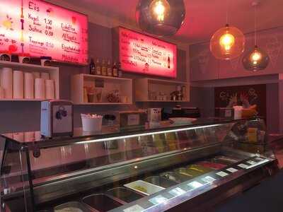 Cholila Eismanufaktur